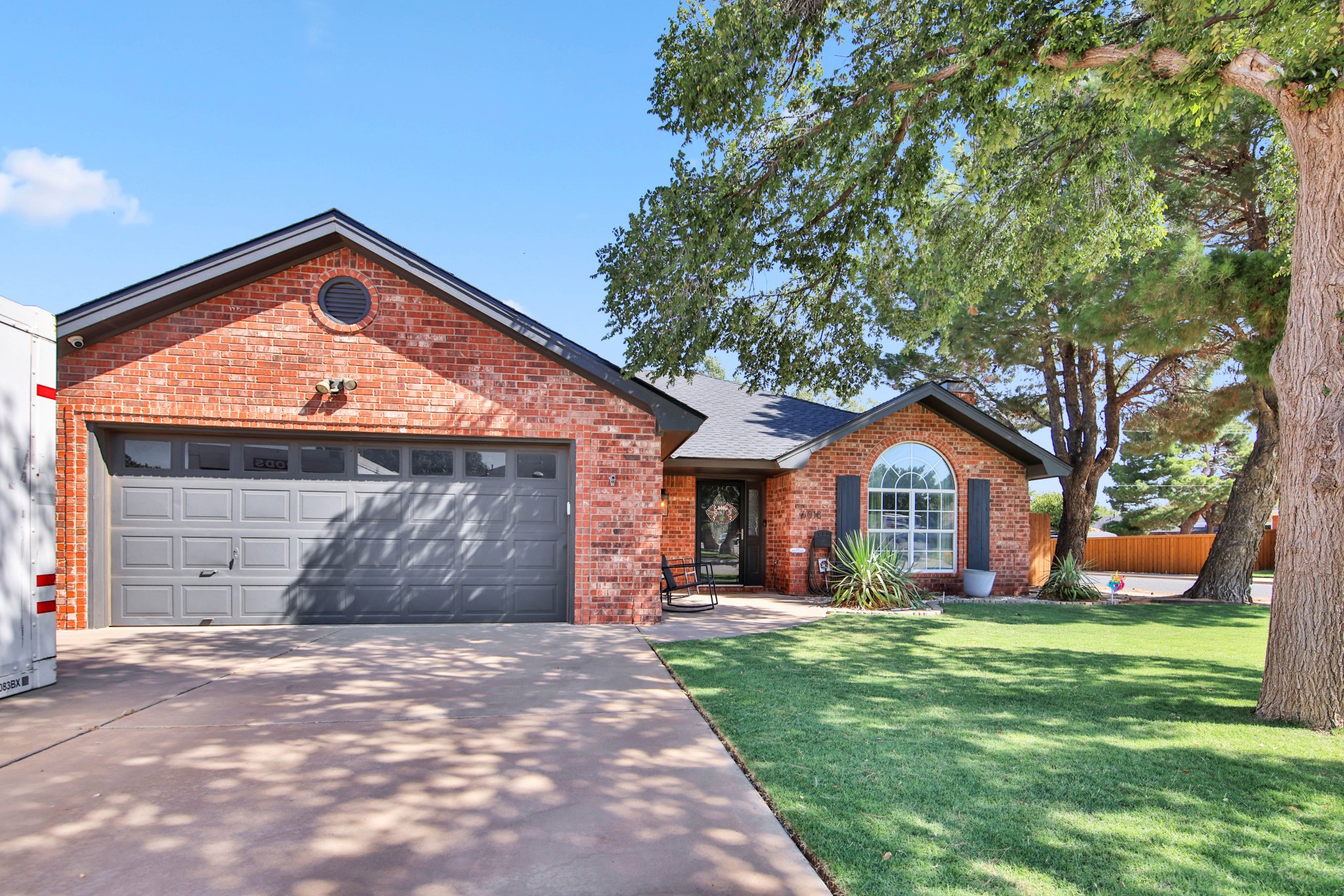 Lubbock House: 6018 74th St