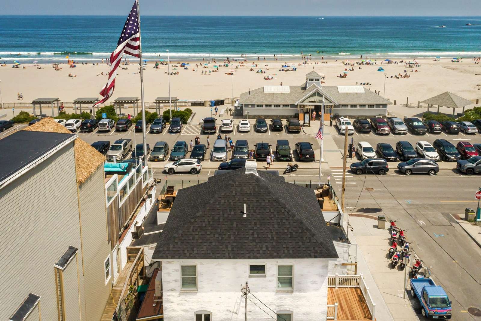 Hampton House: 67 Ocean Boulevard