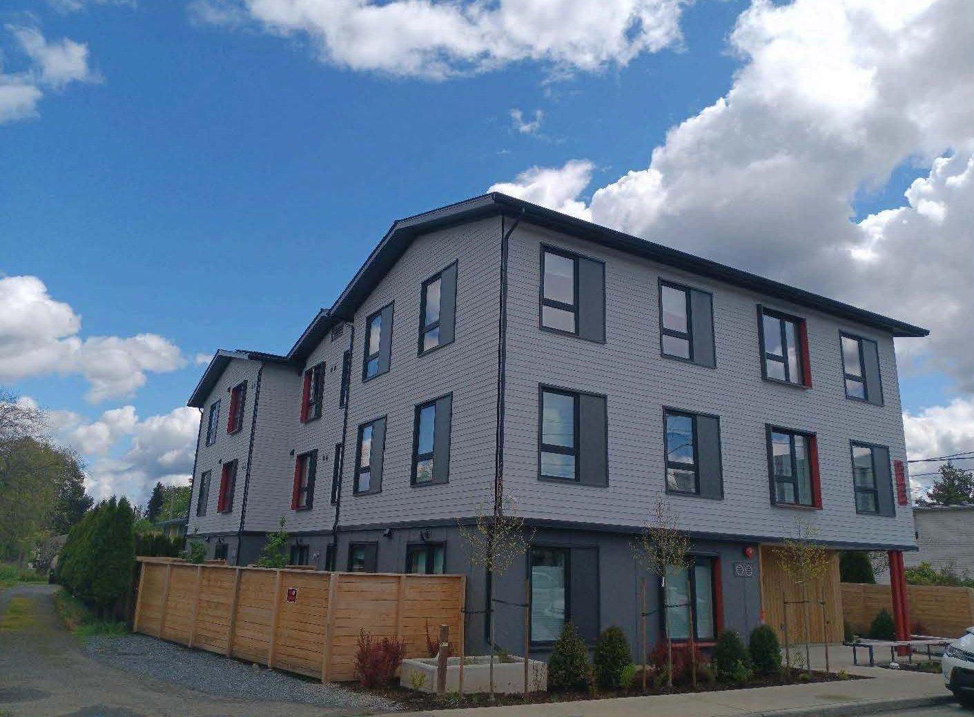 Seattle Apartment: 6732 40th Avenue South