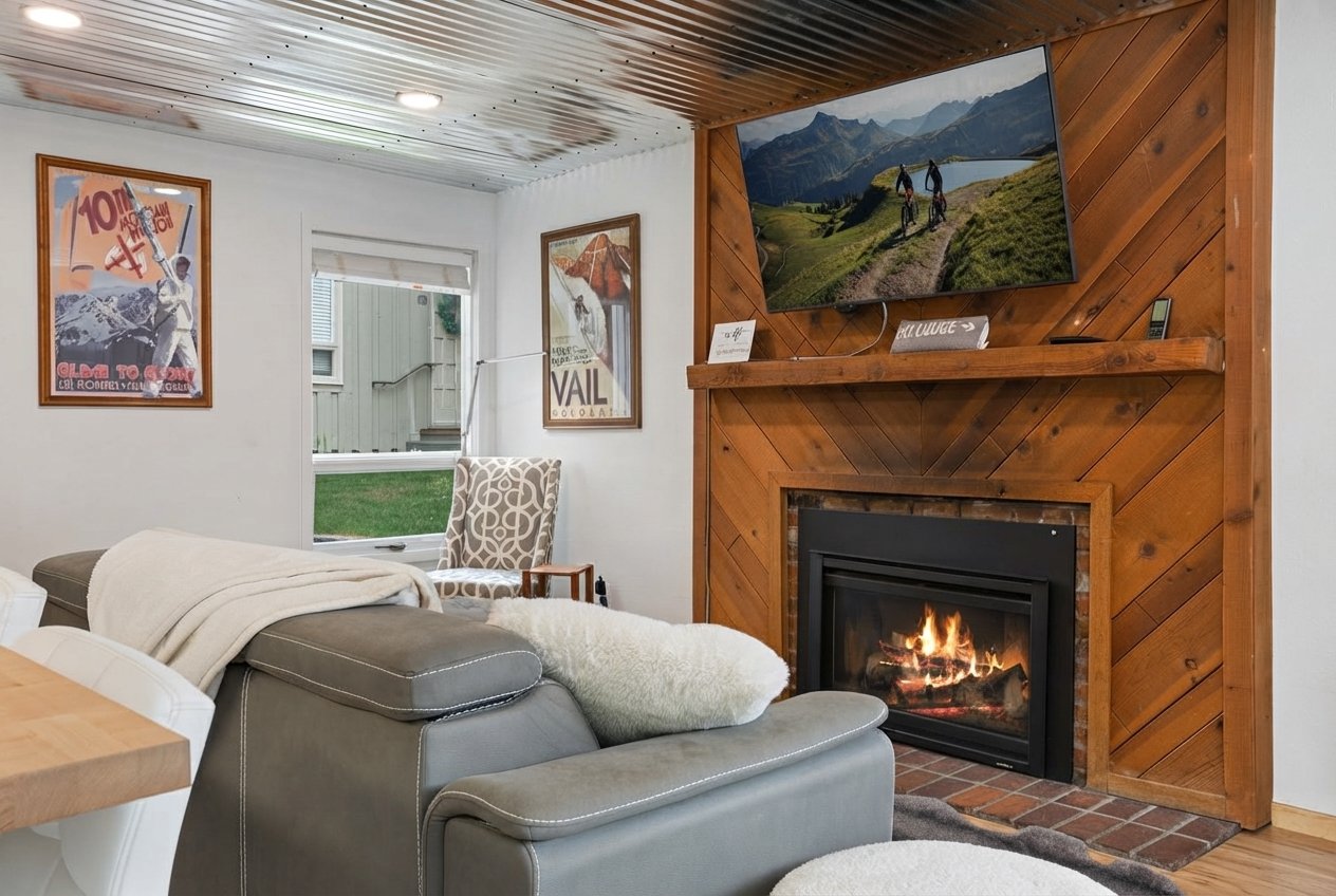 Vail Condo: 927 Red Sandstone Rd