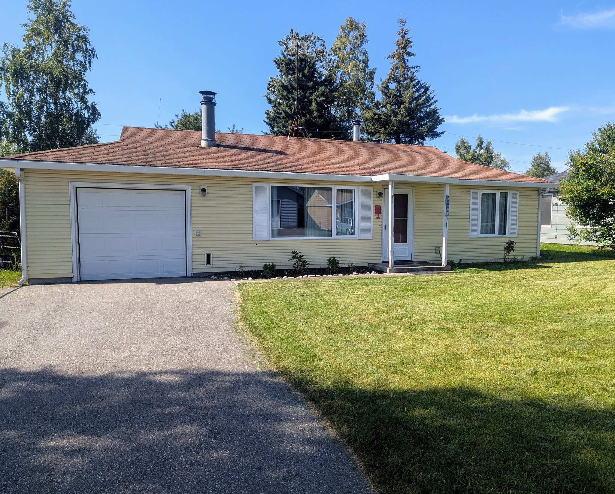 Fairbanks House: 214 Kody Dr.