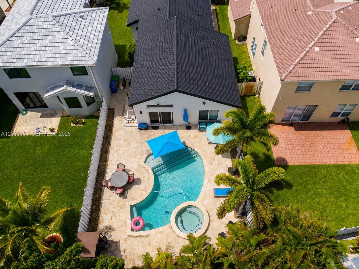 Miramar House: 17677 Sw 32 st