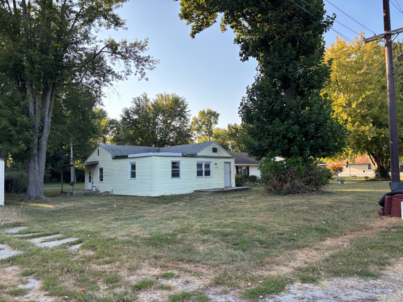 Springfield House: 2949 Foxbridge Rd.
