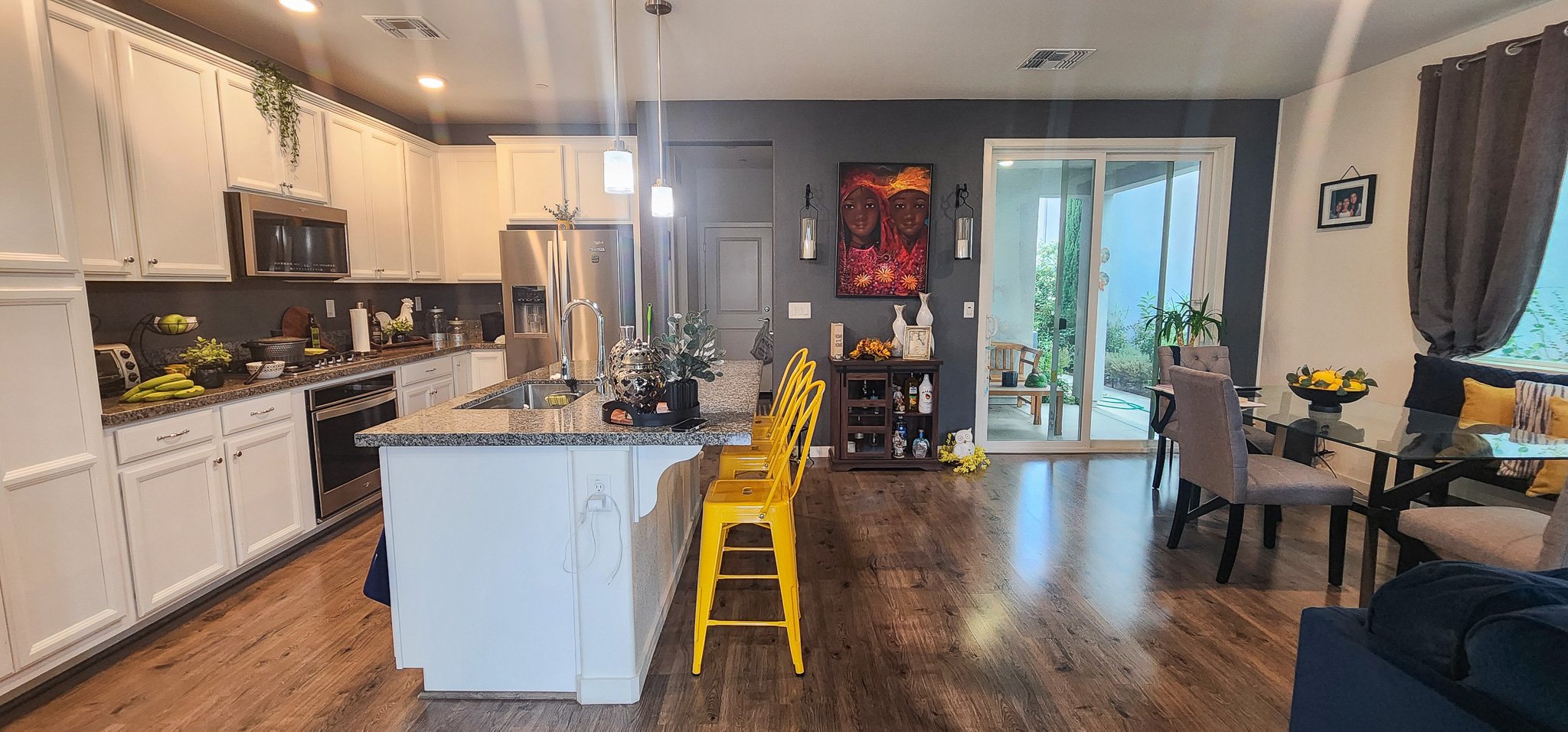 Sacramento Single Room: 2948 Honey Opal