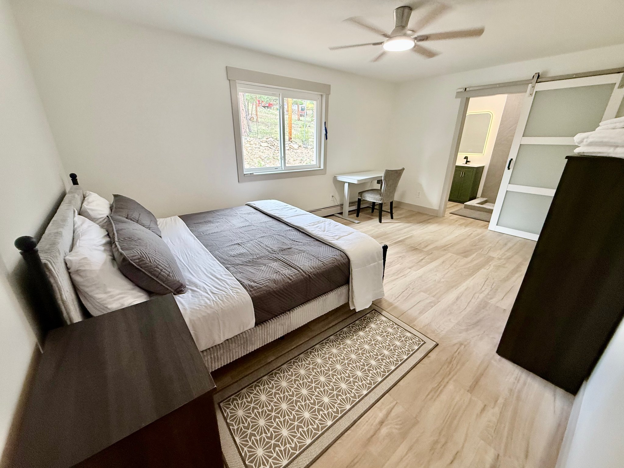 Estes Park Single Room: 2945 Aspen Dr