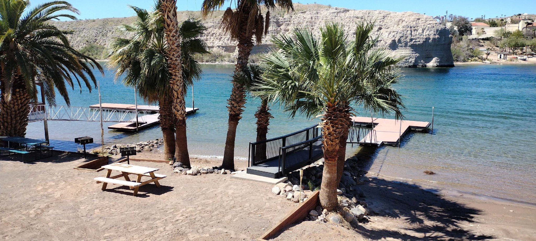 Bullhead City Apartment: 455 Moser Ave