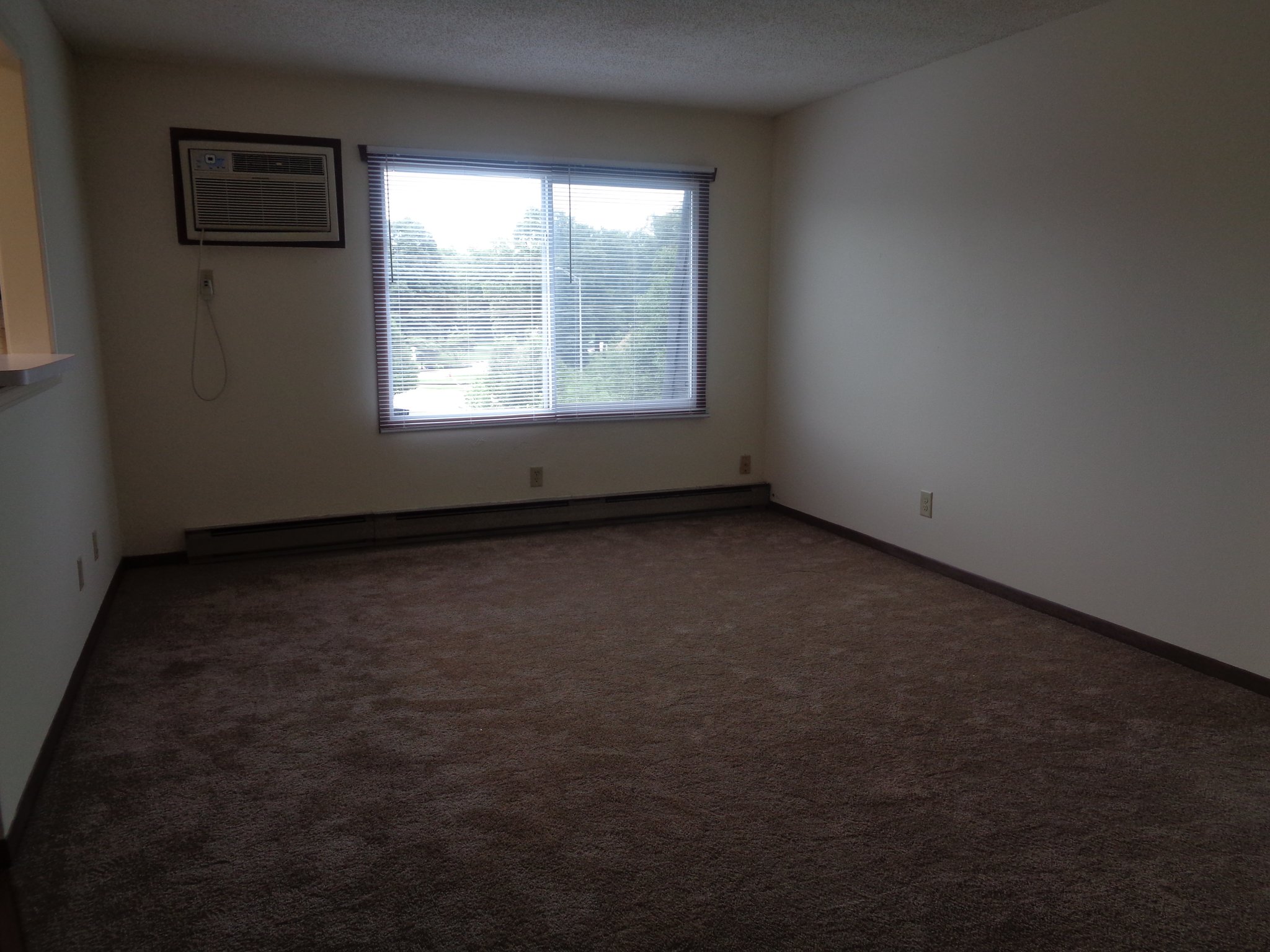 Joliet Apartment: 112 Twin Oaks Drive