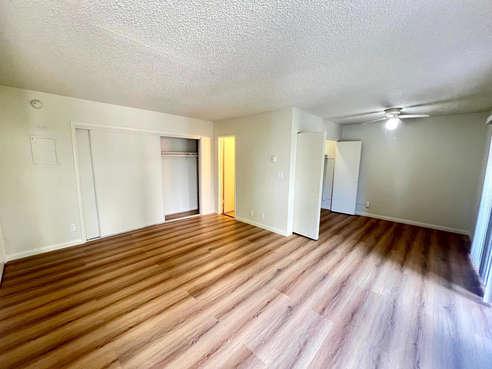 Los Angeles Apartment: 11835-37 Dorothy St
