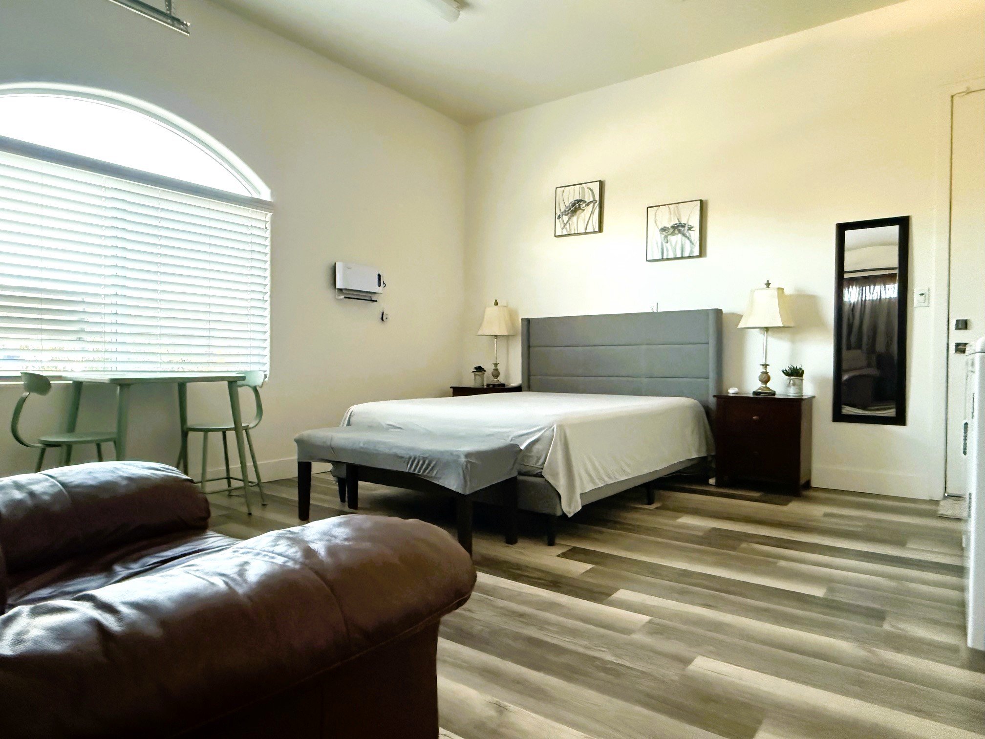 Apple Valley Single Room: 19135 Monterey Street