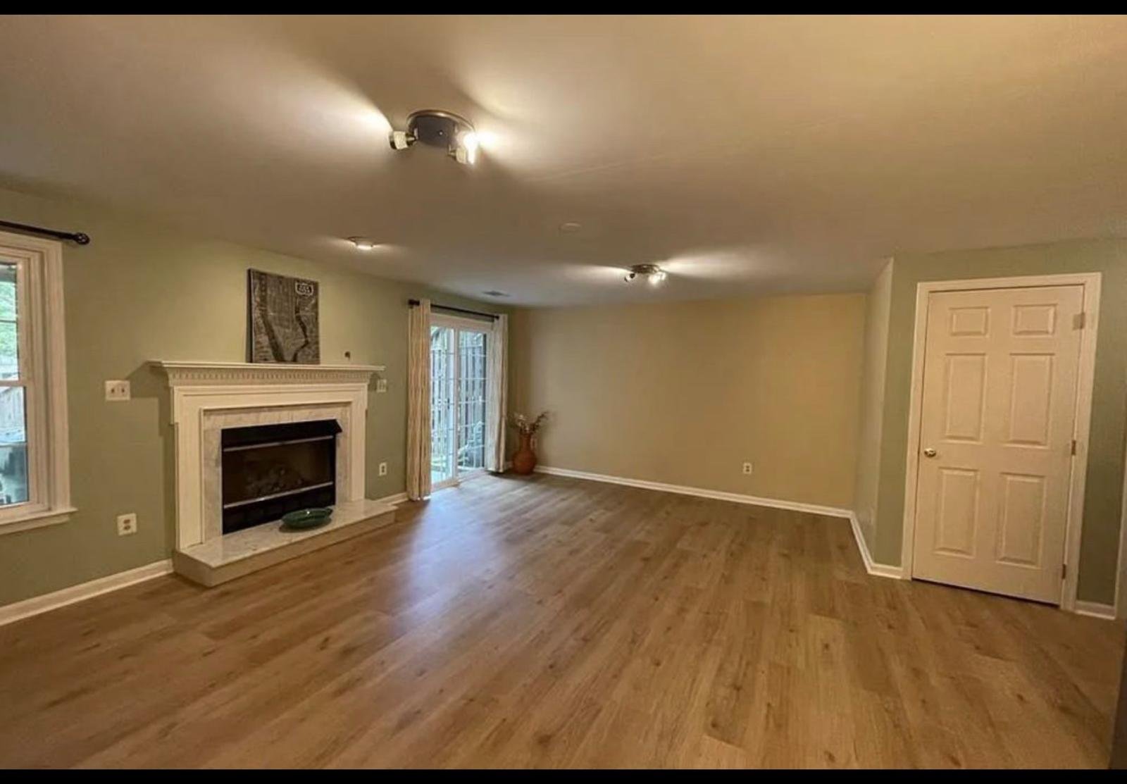 Herndon Townhome: 13118 Ashnut Lane