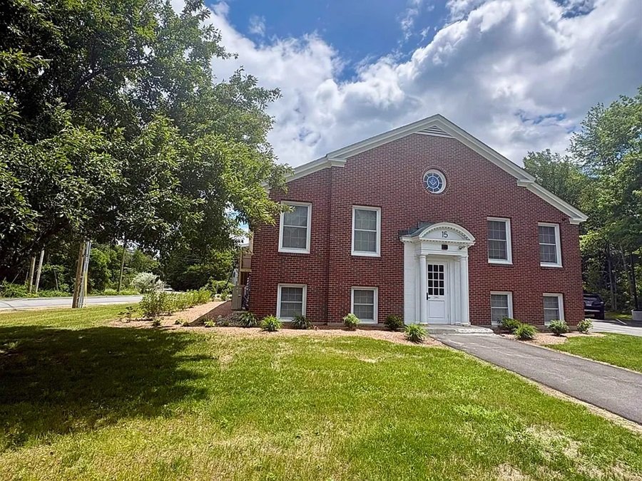 Goffstown Apartment: 15 Mountain Road