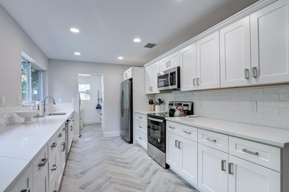 Delray Beach House: 1910 NE 2nd Avenue
