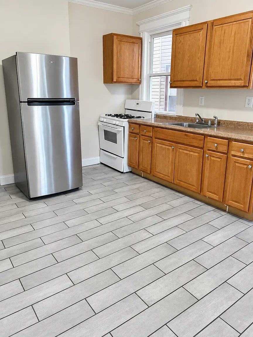 Newark Apartment: 858 South 17th Street