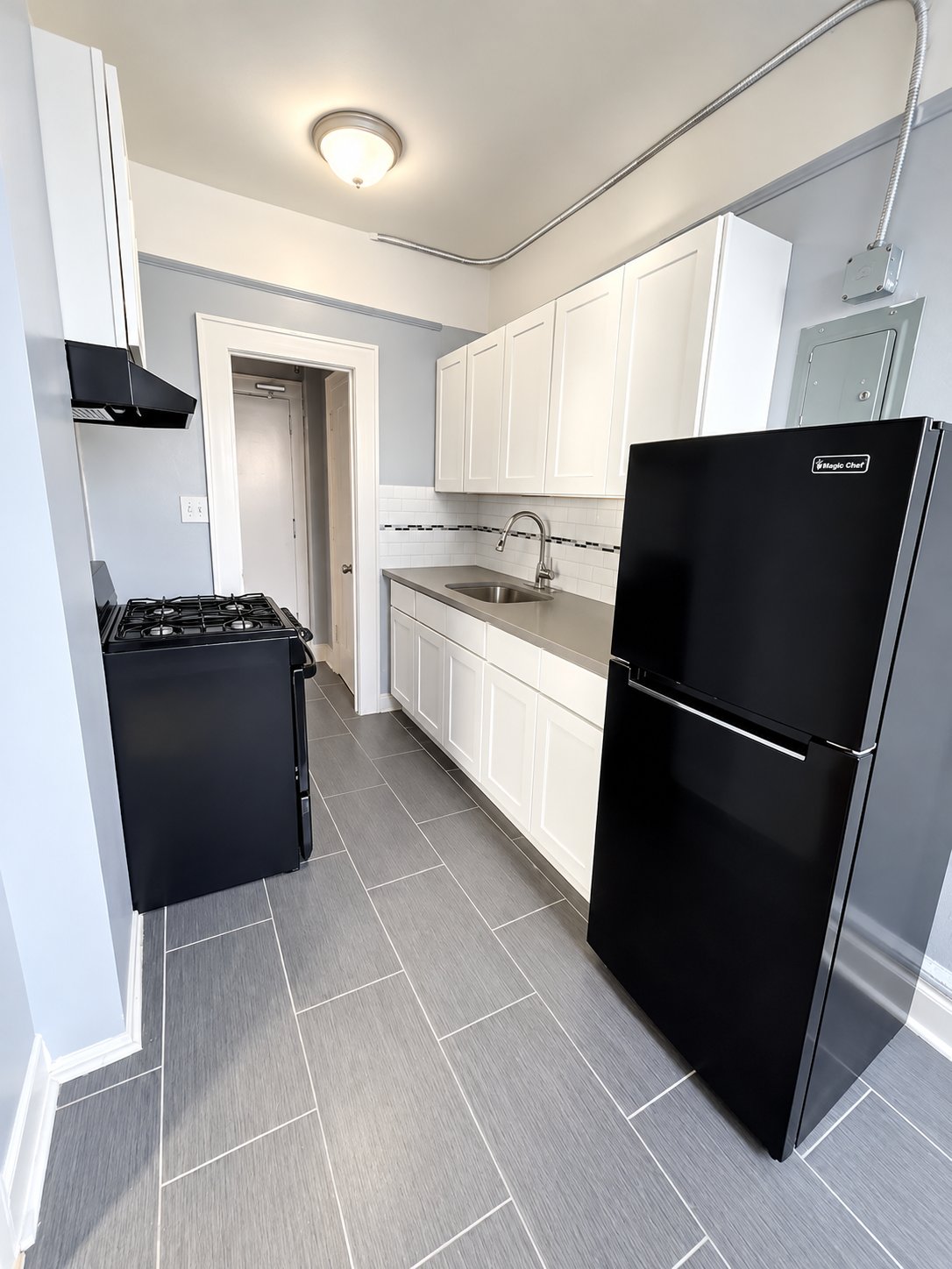 East Orange Apartment: 25 N Harrison