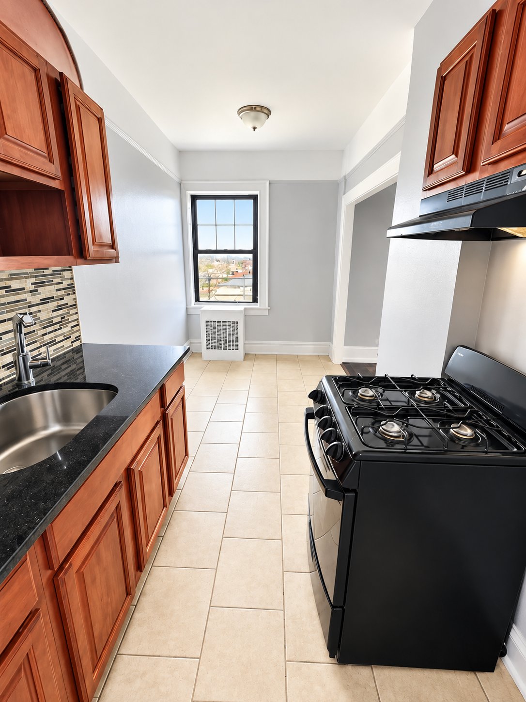 East Orange Apartment: 25 N Harrison