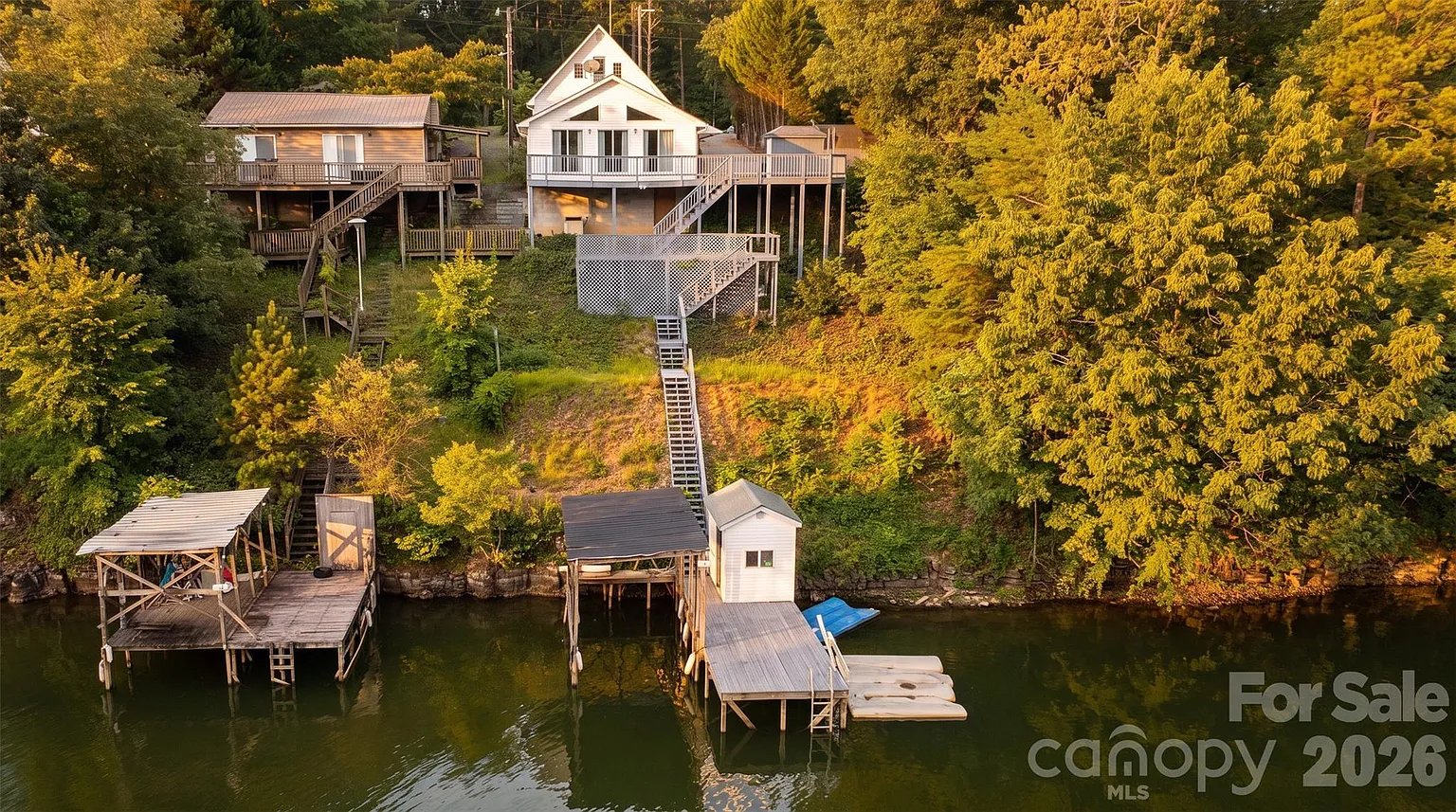 New London House: 138 Strand Rd,