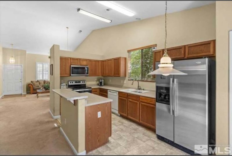 Reno Single Room: 8920 Rising Moon Drive