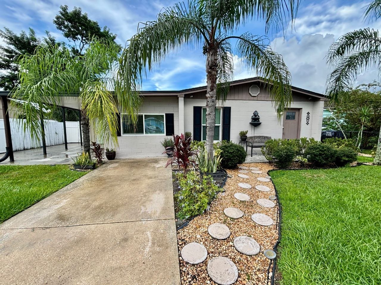 Orlando House: 7727 Perugia Ave