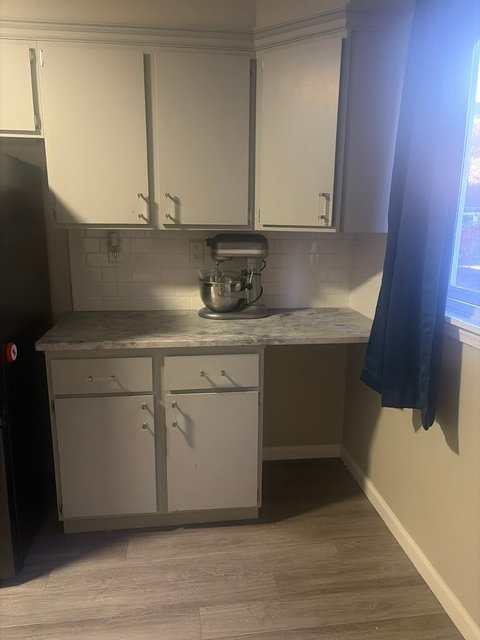 East Hartford Single Room: 25 lafayette ave