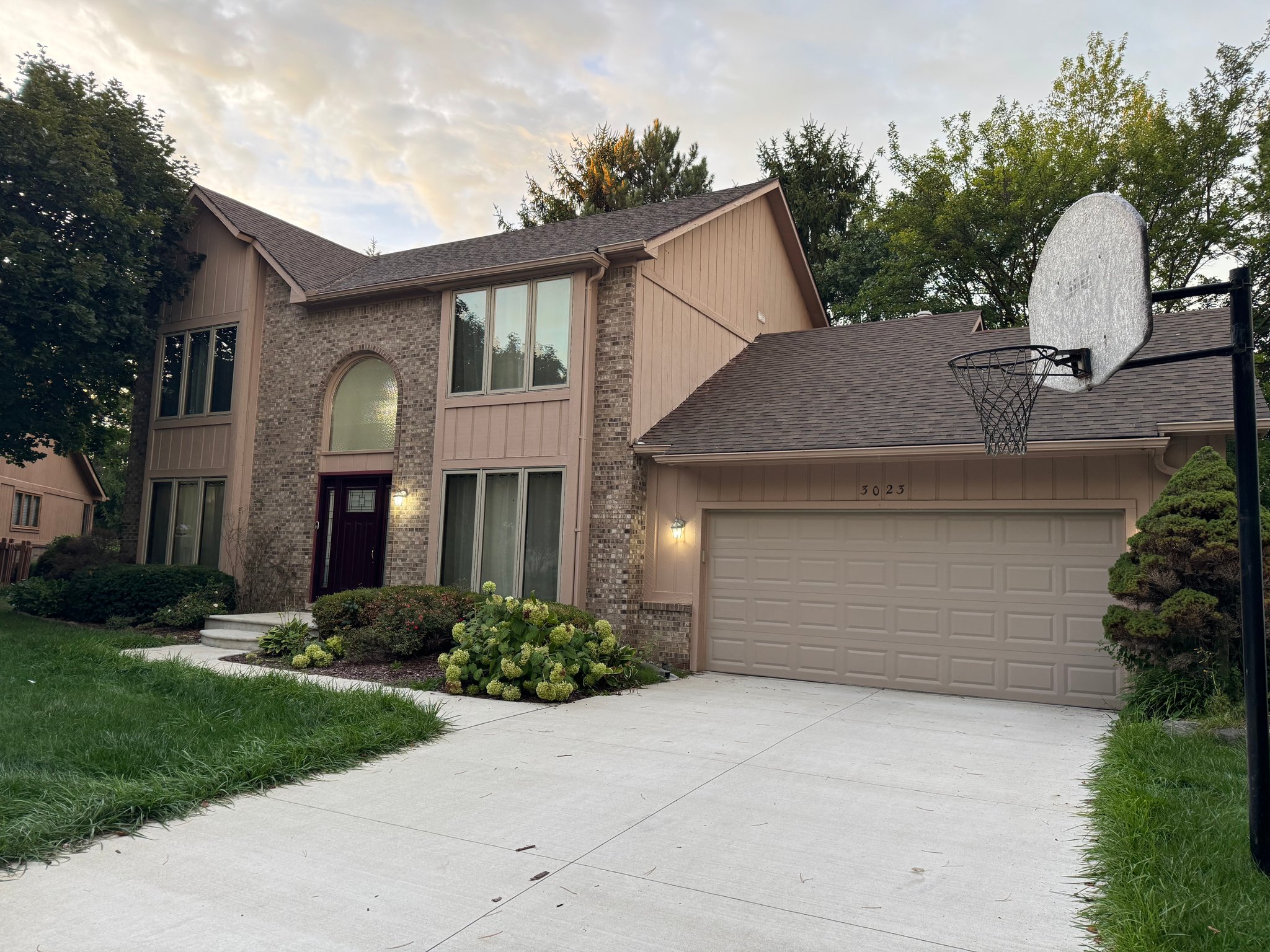 Ann Arbor House: 3023 Cedarbrook Rd