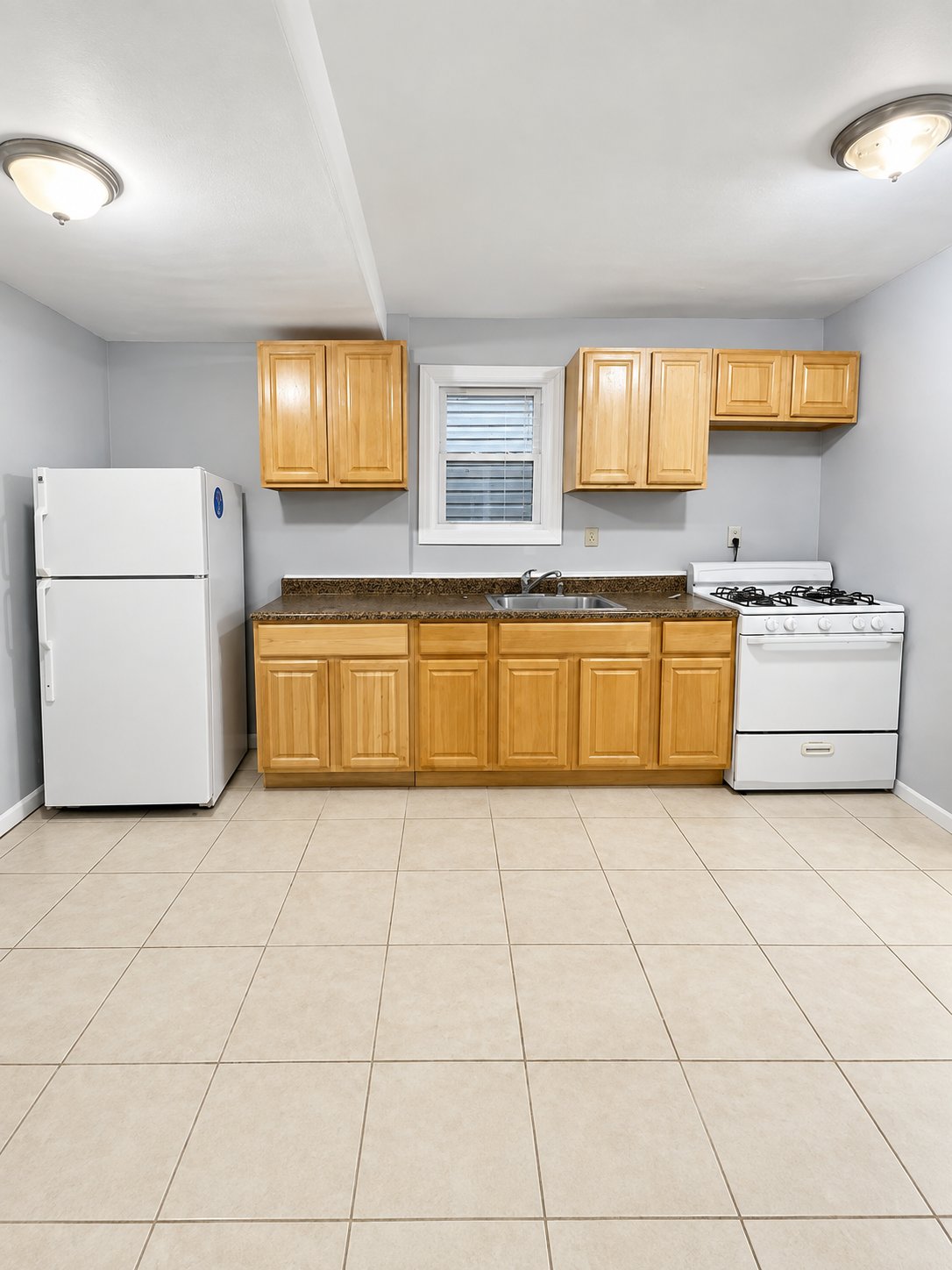 Newark Apartment: 131 S 13th St