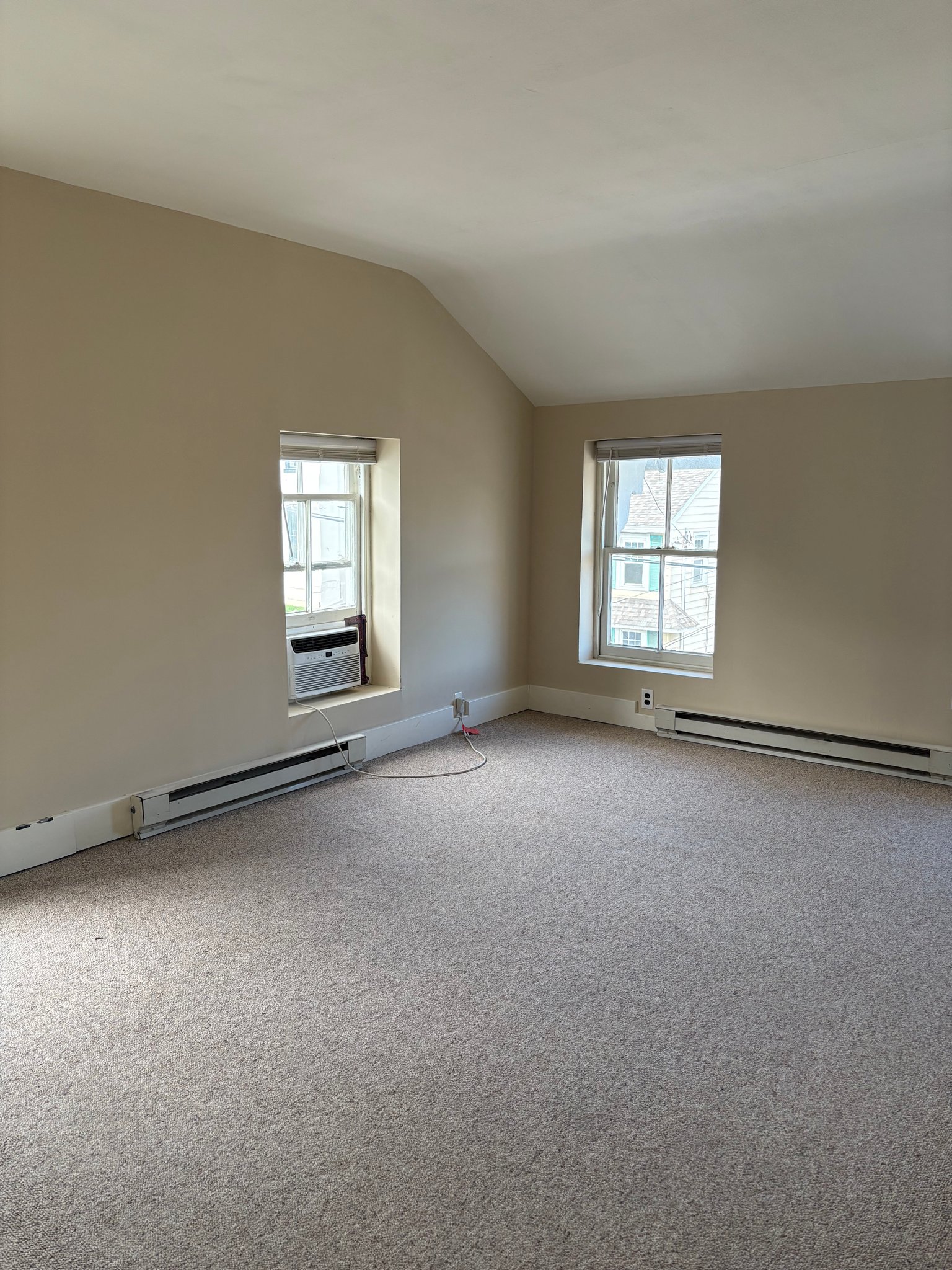 Spring city Apartment: 164 chestnut st