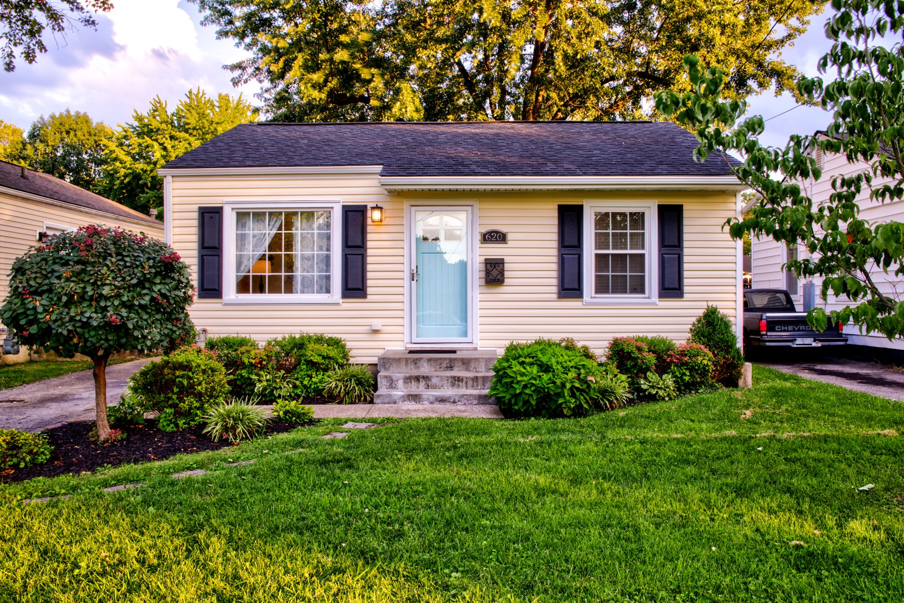 Louisville House: 620 Penguin St