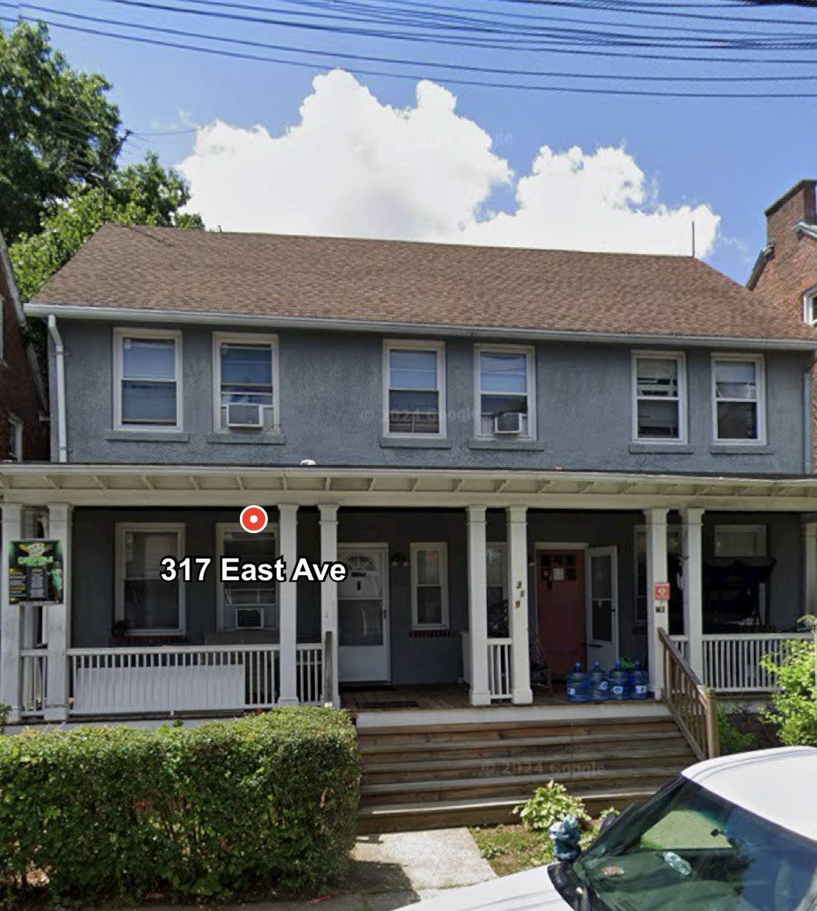 Bridgeport Townhome: 317 East Ave