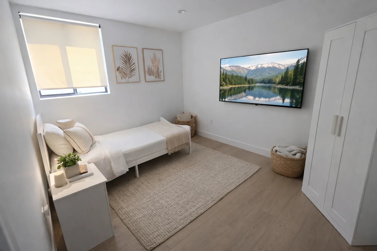 Los Angeles Single Room: 1447 W 36th Place
