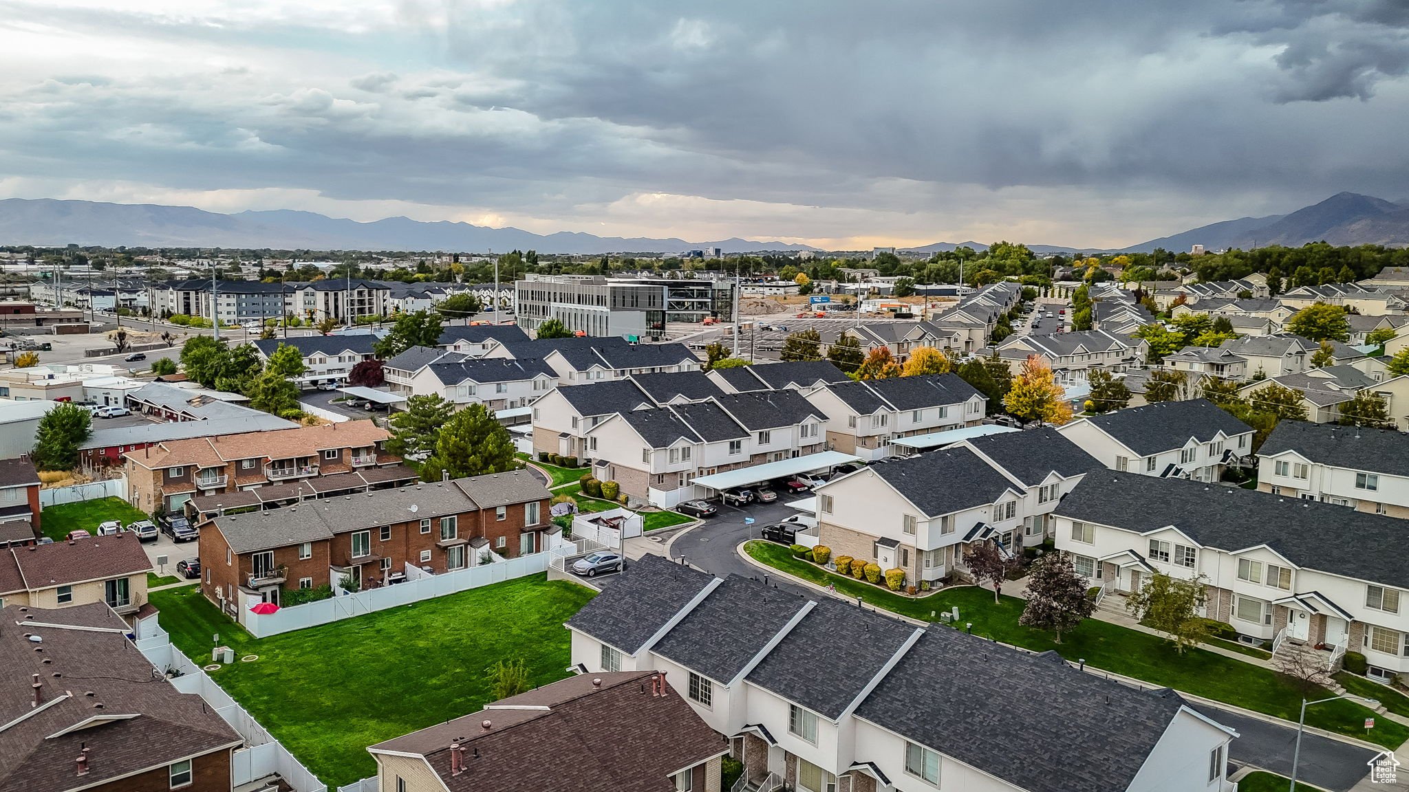 Provo Townhome: 1381 S 1420 E