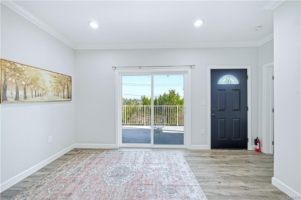 Pasadena Townhome: 332 Anita Dr