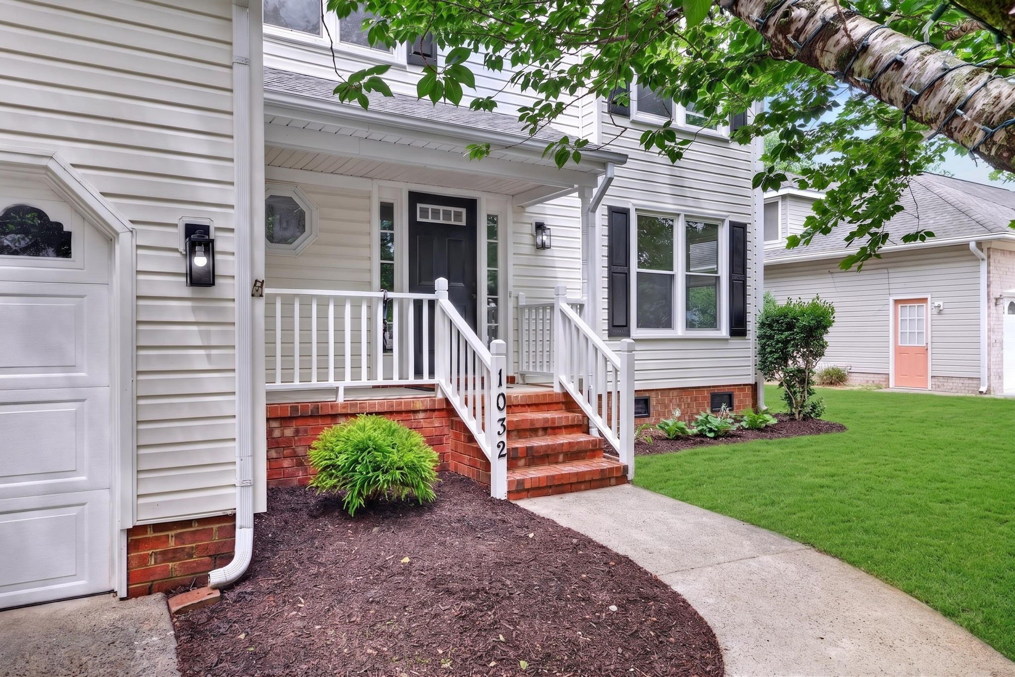 Chesapeake House: 1032 Copper Stone Circle