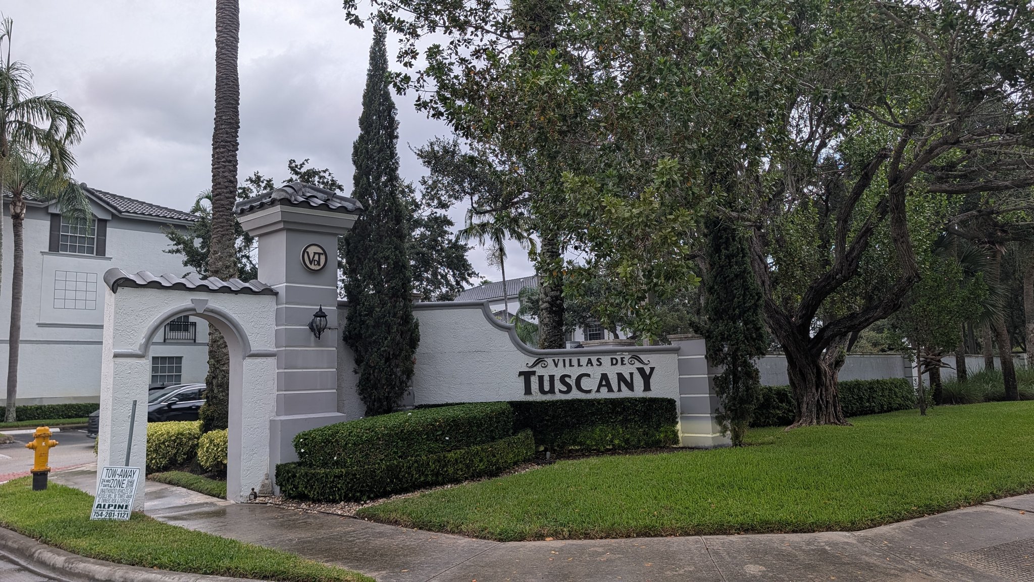 Davie Condo: 721 SW 148th Ave