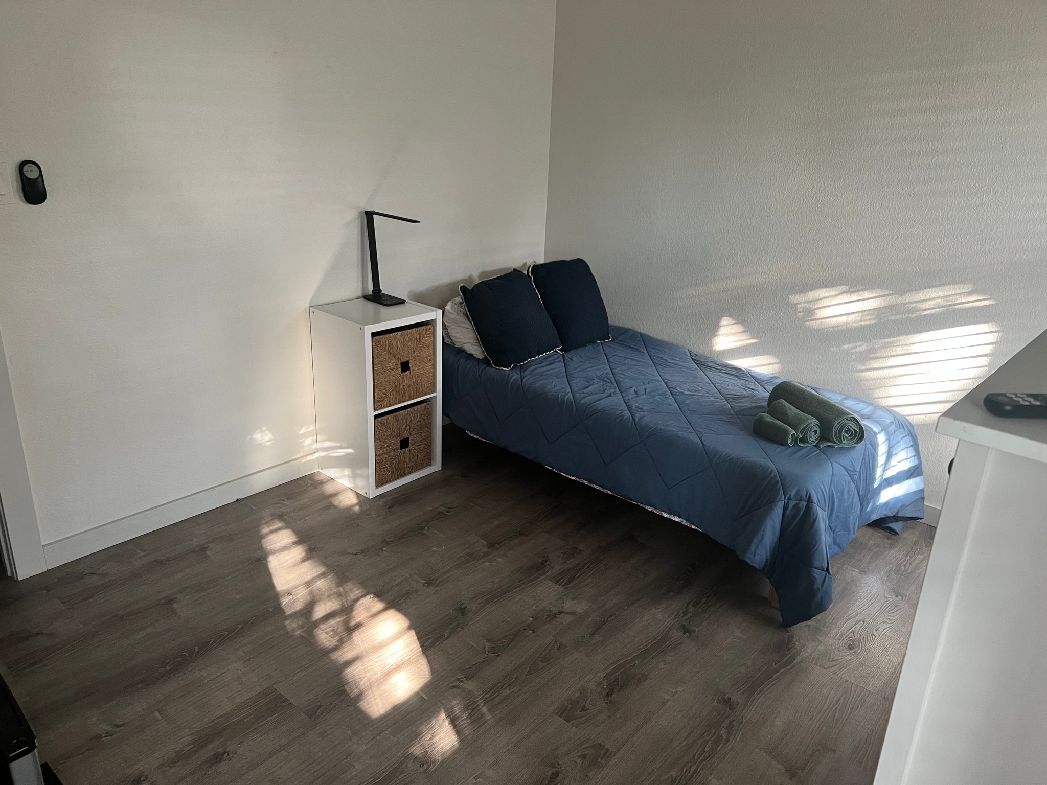 Cedar Park Single Room: 303 Cluck Creek Trl
