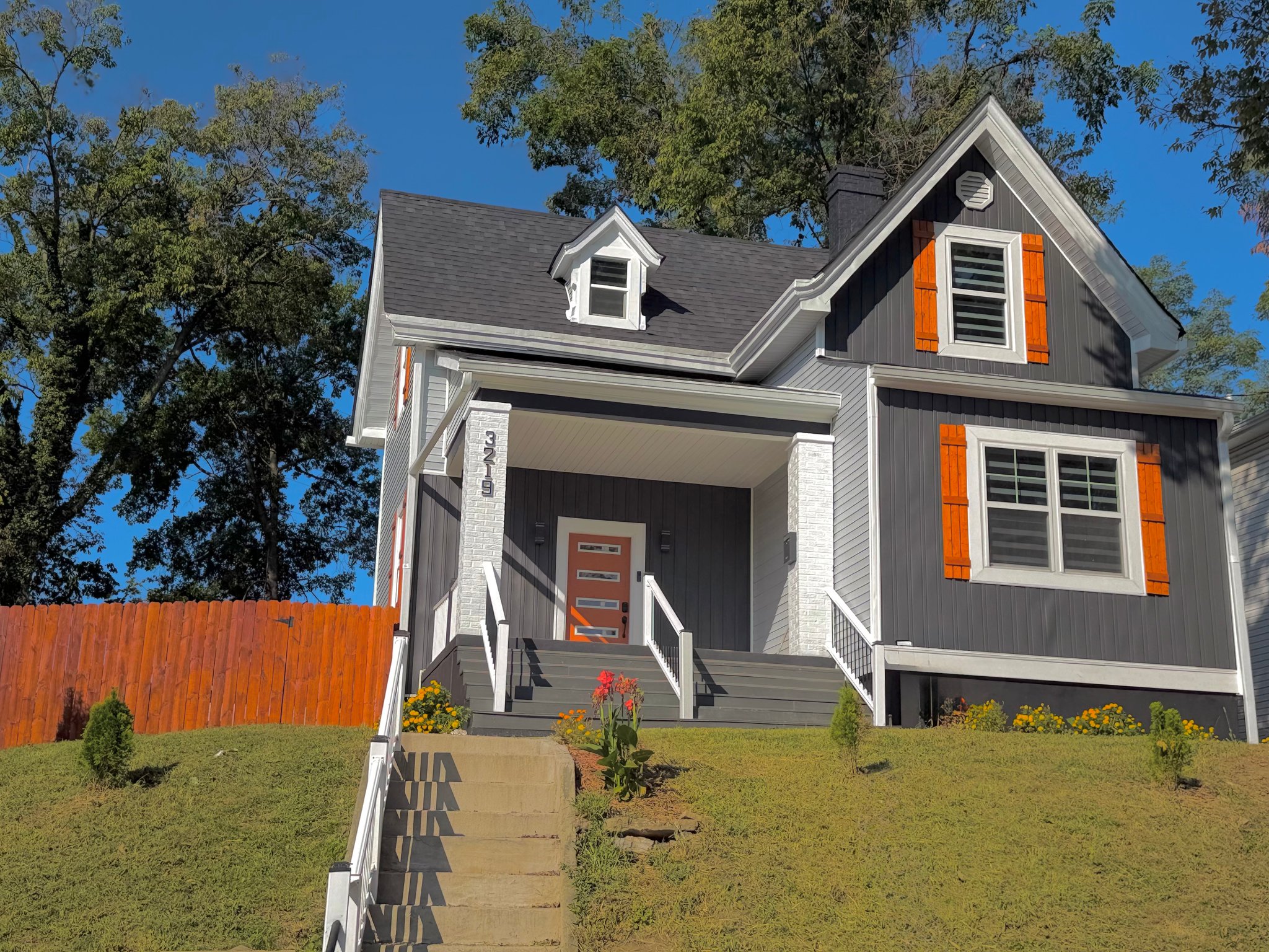 Cincinnati House: 3219 Beresford Ave