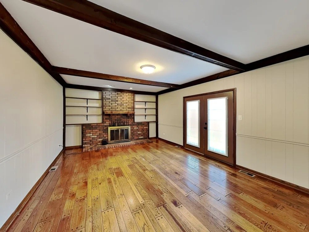 Orland Park House: 8260 Bromley St