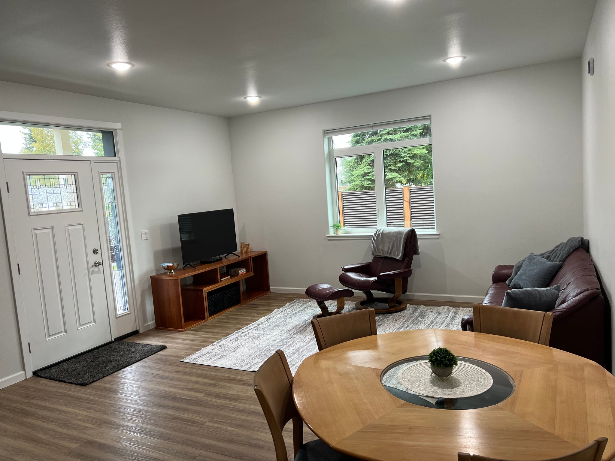 Fairbanks Townhome: 209 Farewell Ave