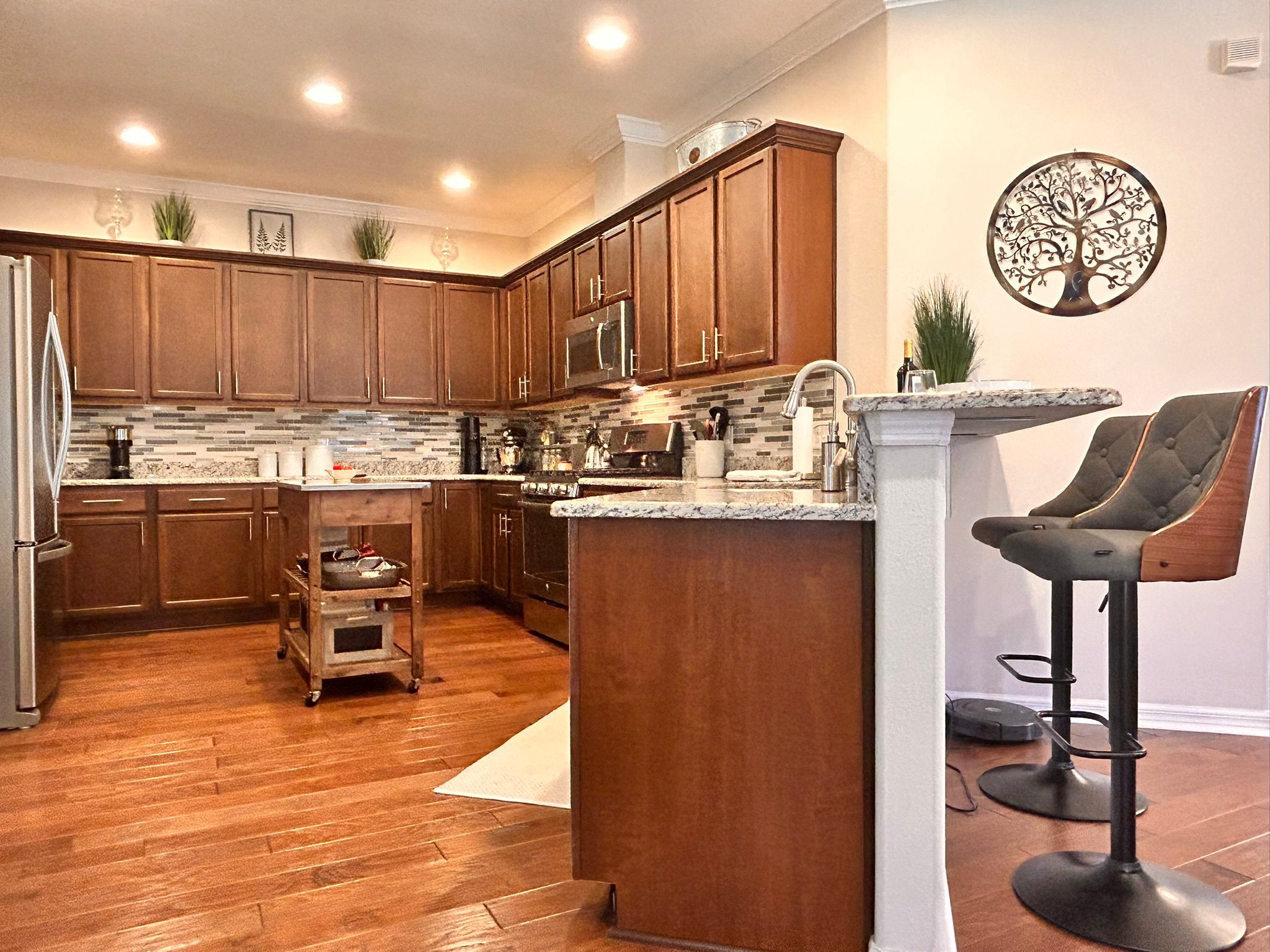 Largo House: 655 14th St NW