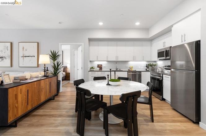 Oakland Other: 260 Brooklyn Basin Way