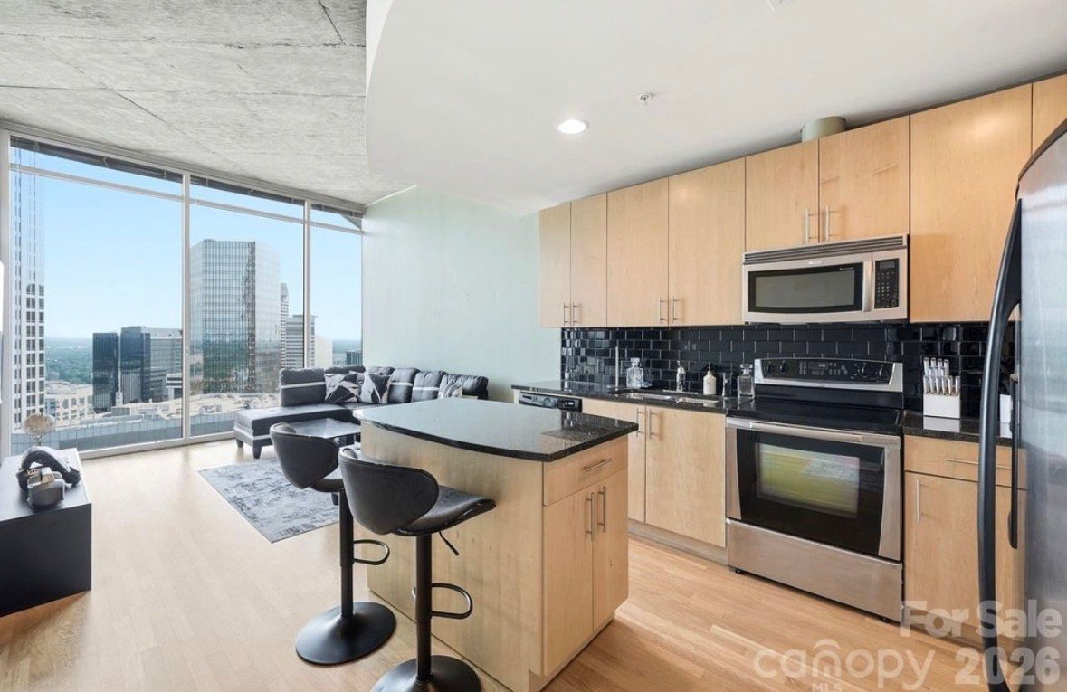 Charlotte Condo: 210 N church St
