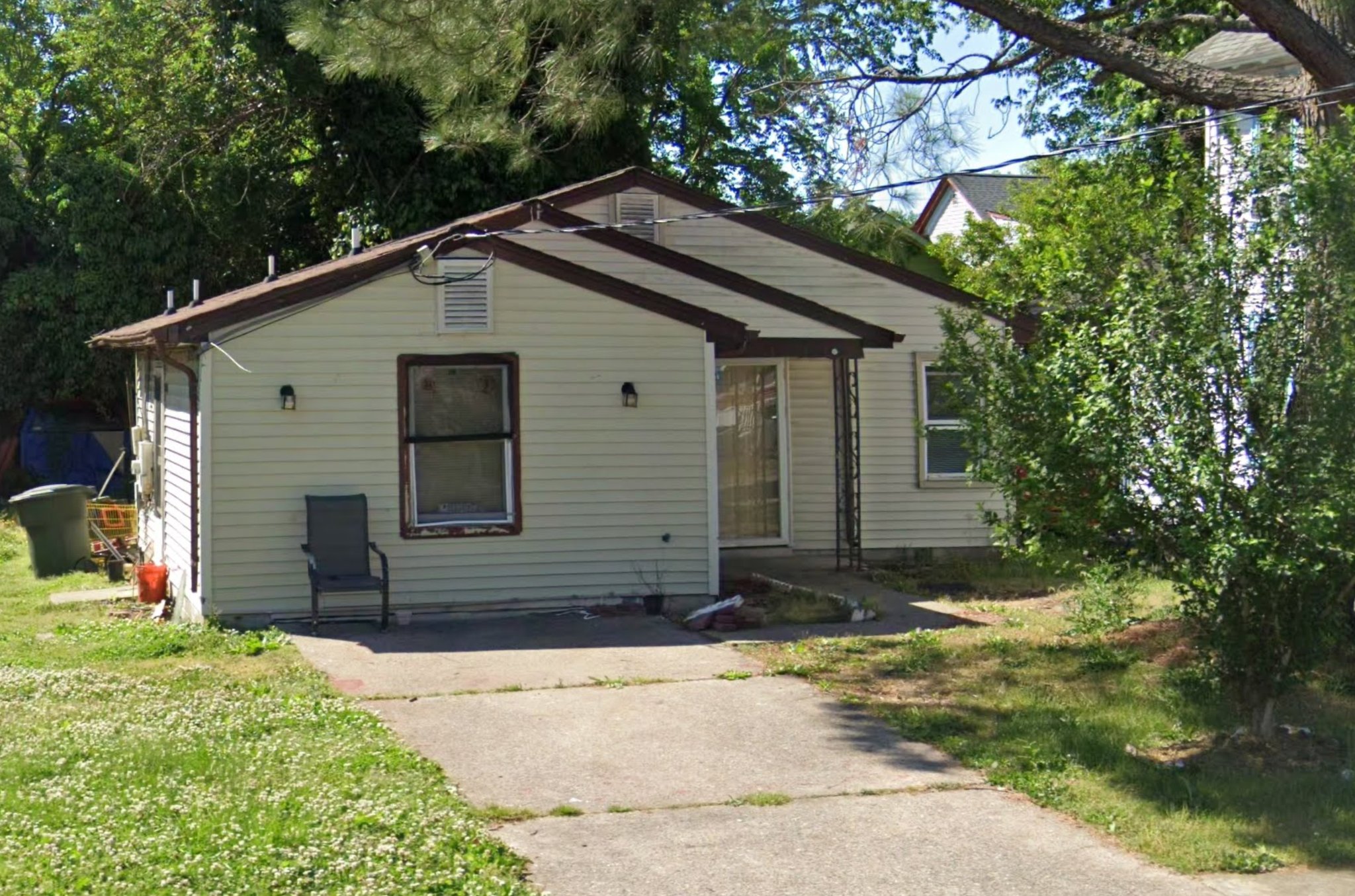 Newport News House: 1224 24th Street