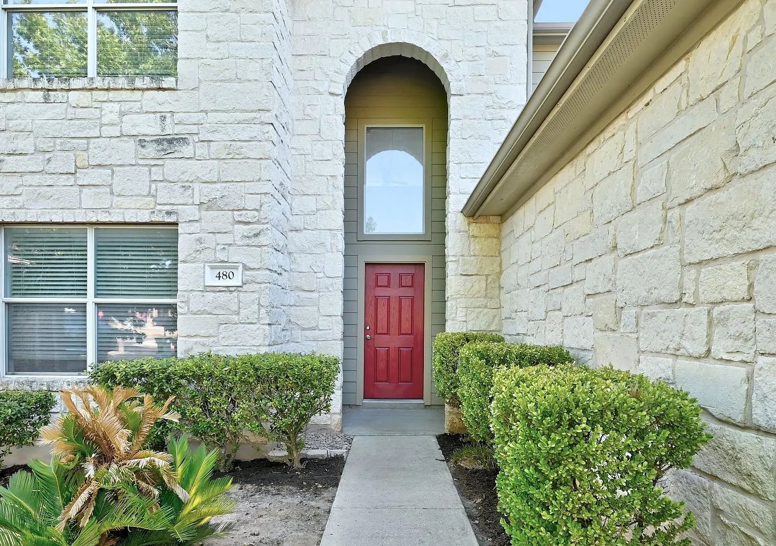 Kyle Single Room: 480 Camelia Pkwy