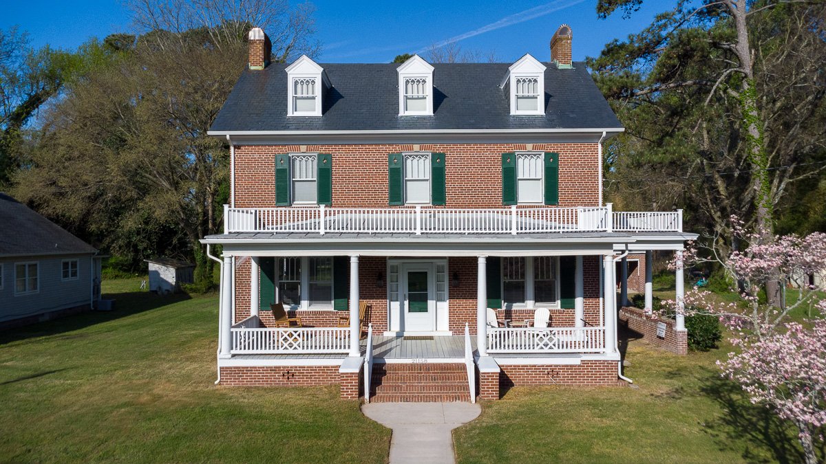 Cape Charles House: 21158 N Bayside Rd
