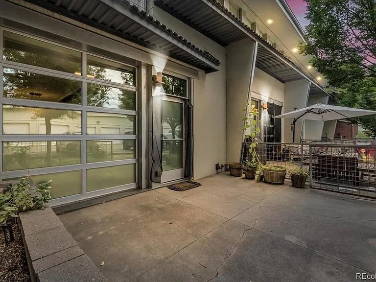 DENVER Townhome: 1421 ONEIDA ST