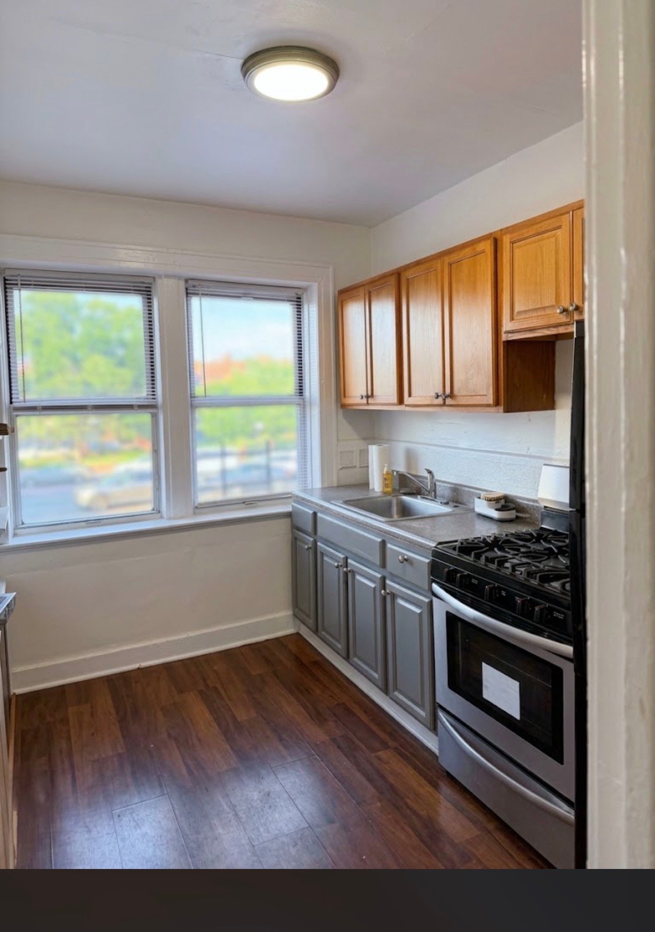Rego Park Apartment: Woodhaven 63