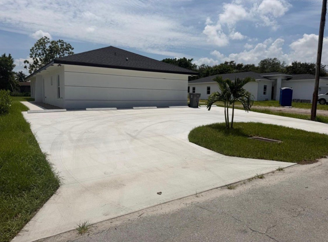 West Palm Beach House: 4880 Alberta Ave