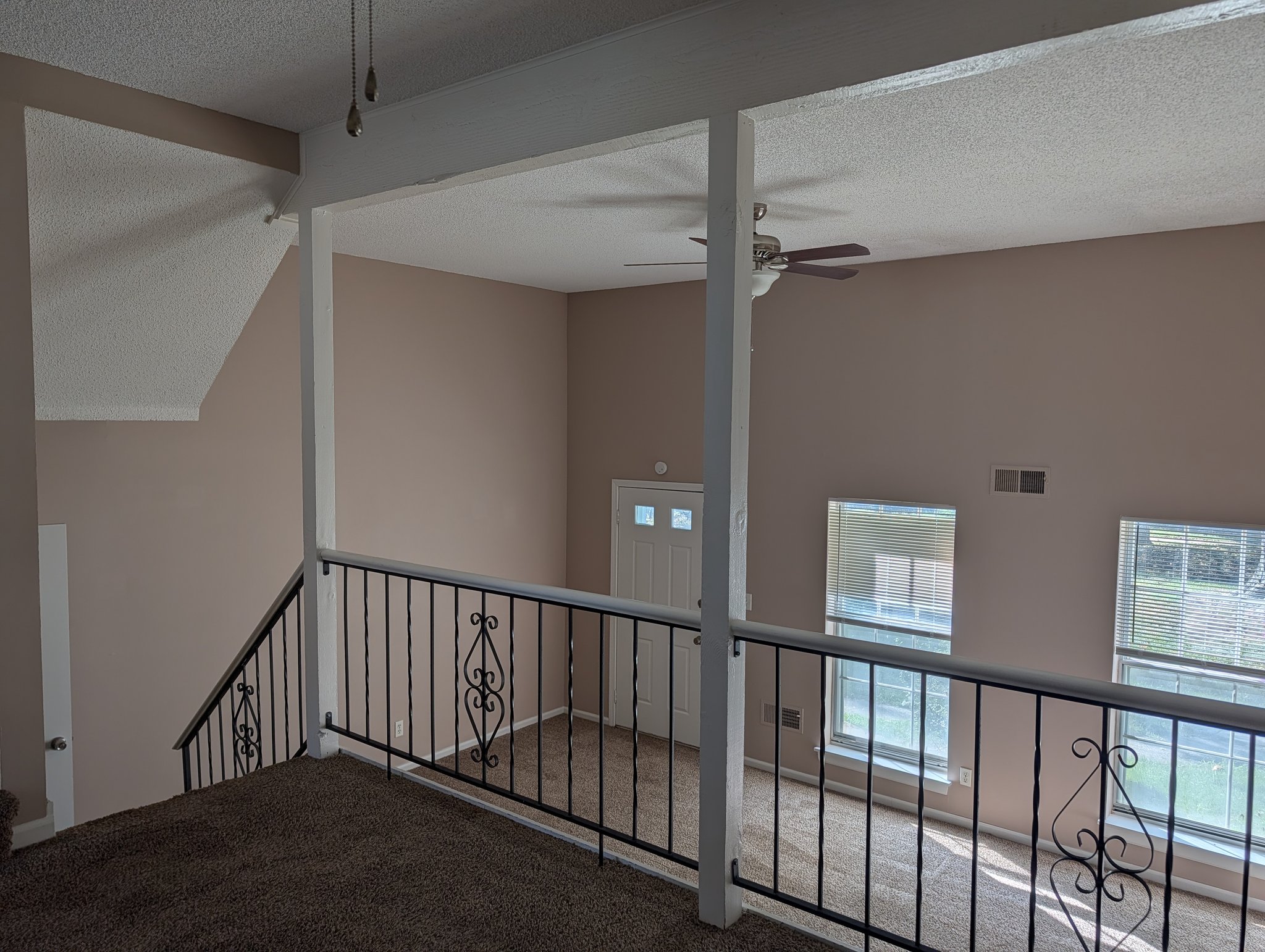Grandview Townhome: 6607 E 128th St