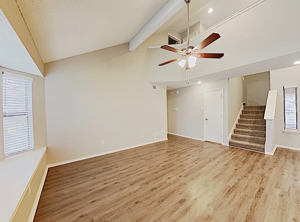 Renton House: 16920 SE 183rd Pl