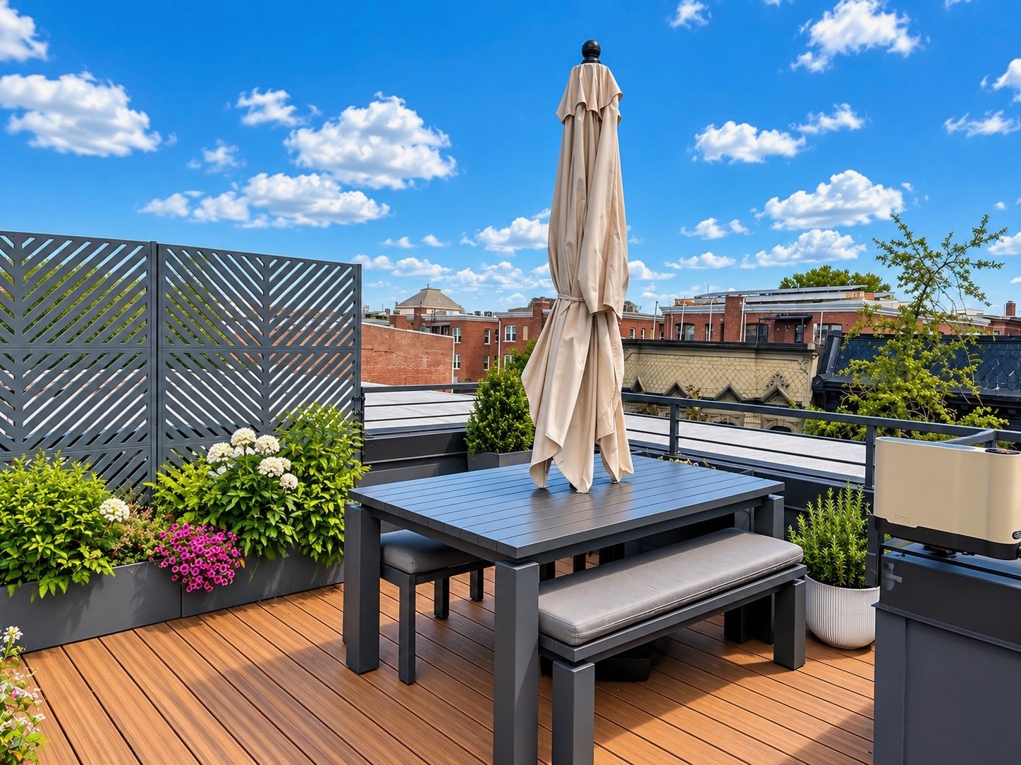 Washington Condo: 1406 Corcoran St NW