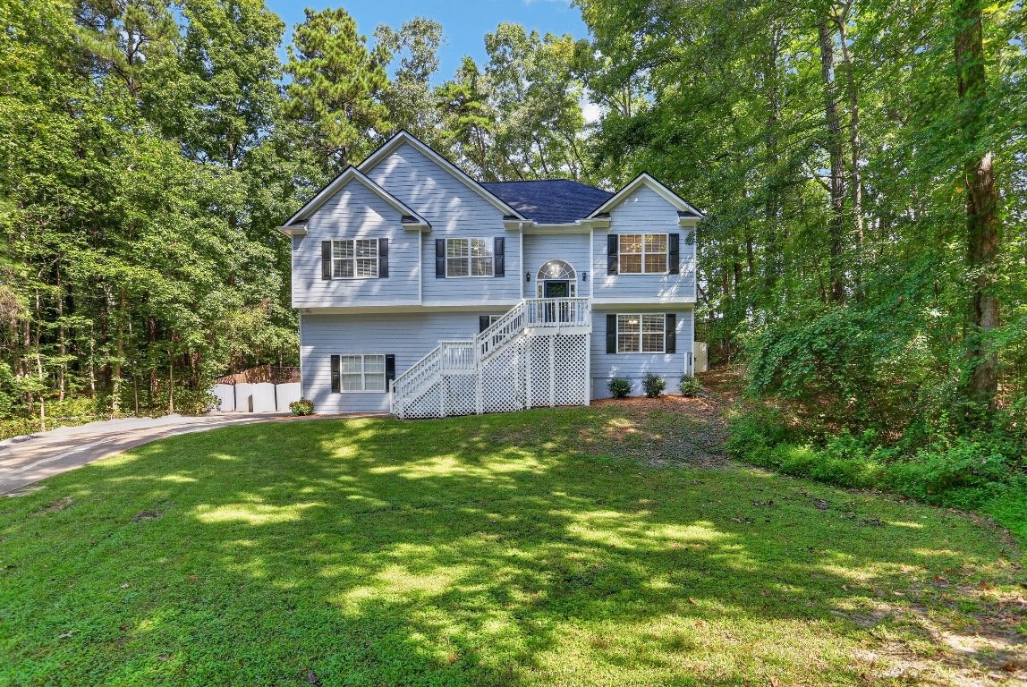 Kennesaw House: 3728 Memorial PKWY
